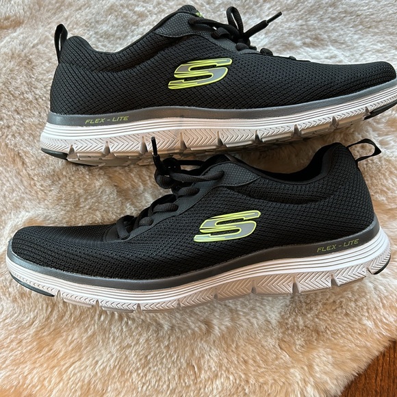 Men’s Skechers shoes. As new. - Picture 6 of 7